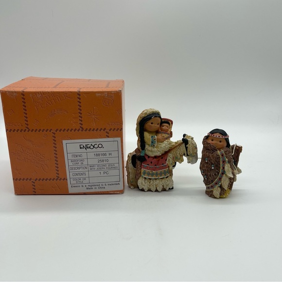 Friends of the Feather Mary Holding Jesus - Picture 1 of 9